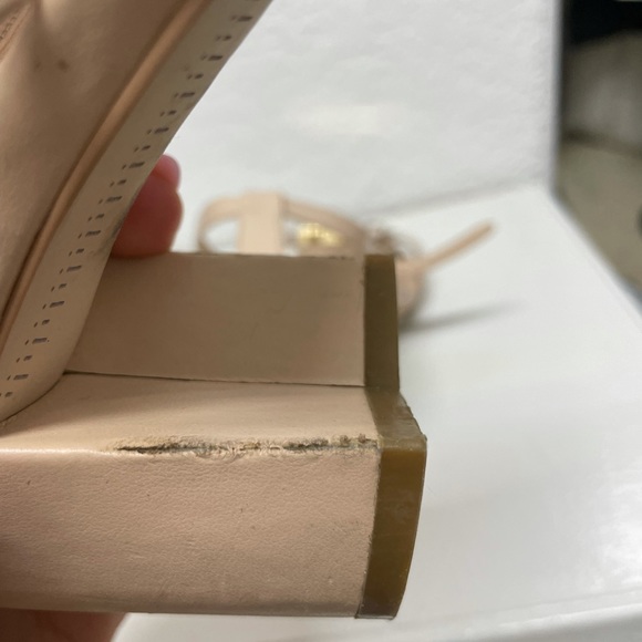 Shoes - Picture 4 of 5